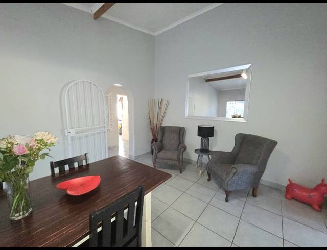 3 bed property to rent in VILLIERIA